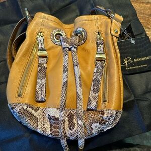 B Makowsky”naked leather” Bag. Brand new crossbody bag